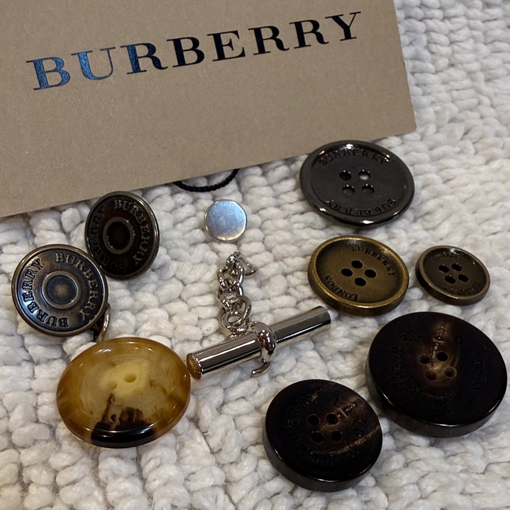 Burberry ladies  Buttons - Bronze, silver, gold, tortoiseshell